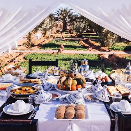 Готель Oasis Luxury Camp Мерзуга Екстер'єр фото