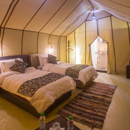 Готель Oasis Luxury Camp Мерзуга Екстер'єр фото