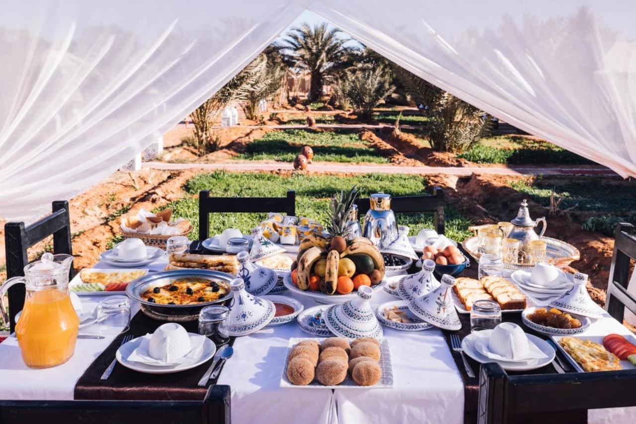 Готель Oasis Luxury Camp Мерзуга Екстер'єр фото