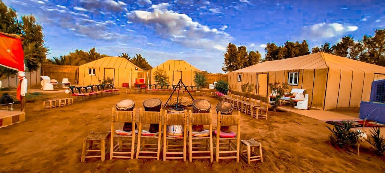 Готель Oasis Luxury Camp Мерзуга Екстер'єр фото